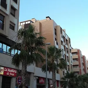 3 Hab. En El Aguadulce (Almeria)
